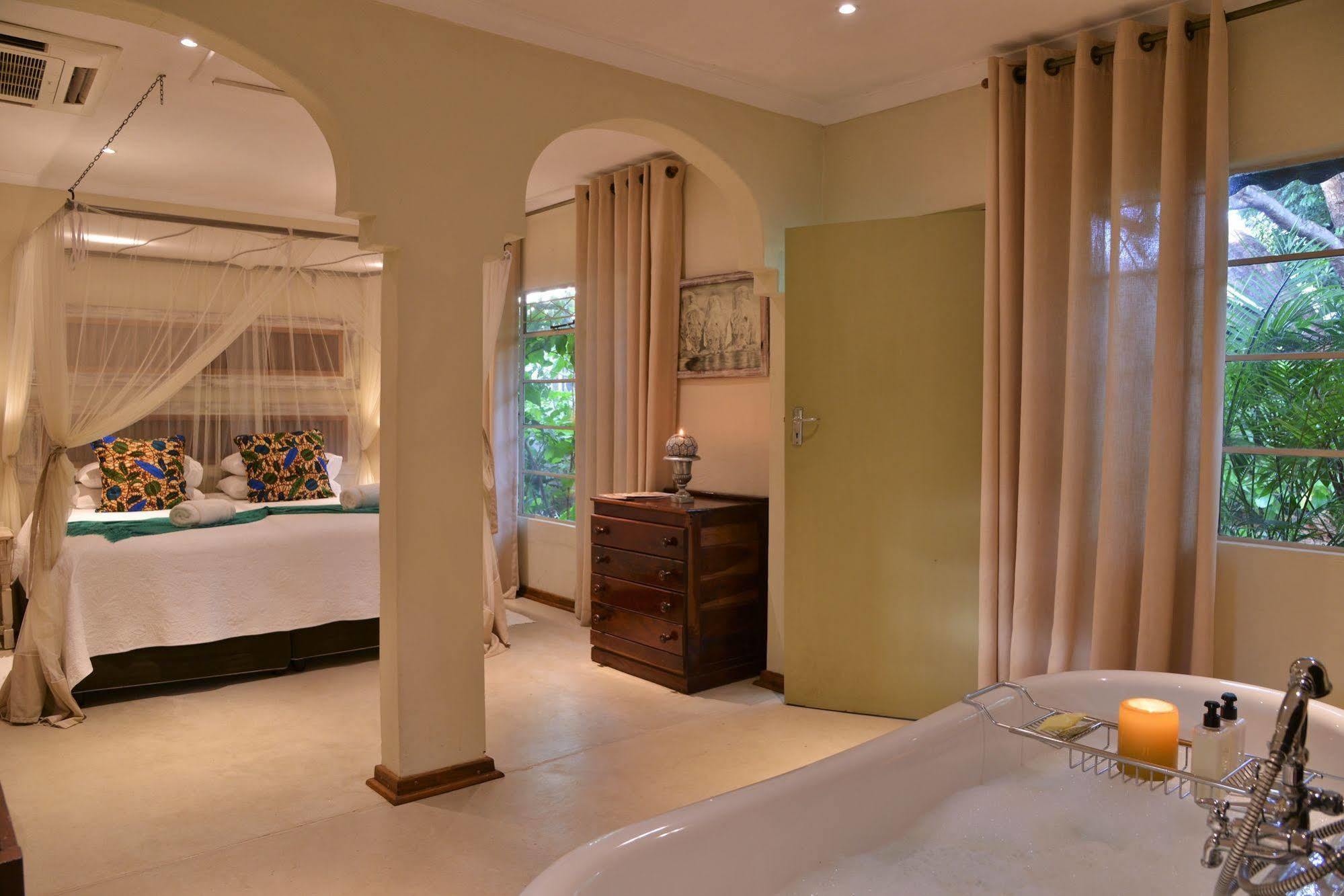 Bayete Guest Lodge Victoria Falls Eksteriør billede