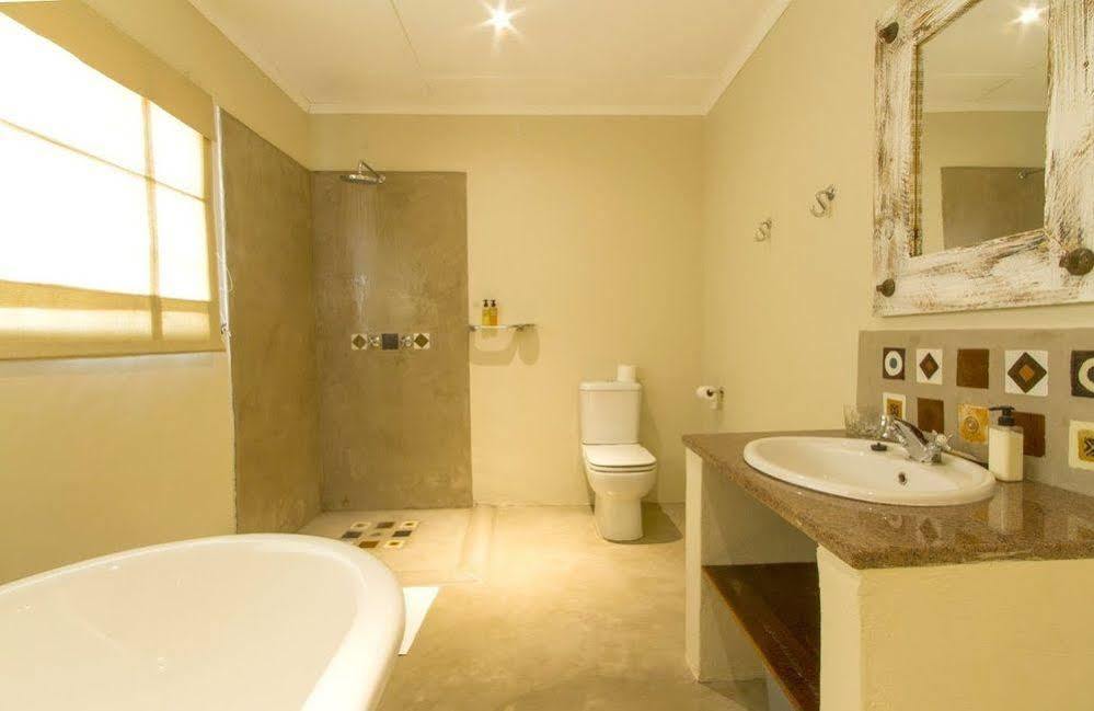 Bayete Guest Lodge Victoria Falls Eksteriør billede