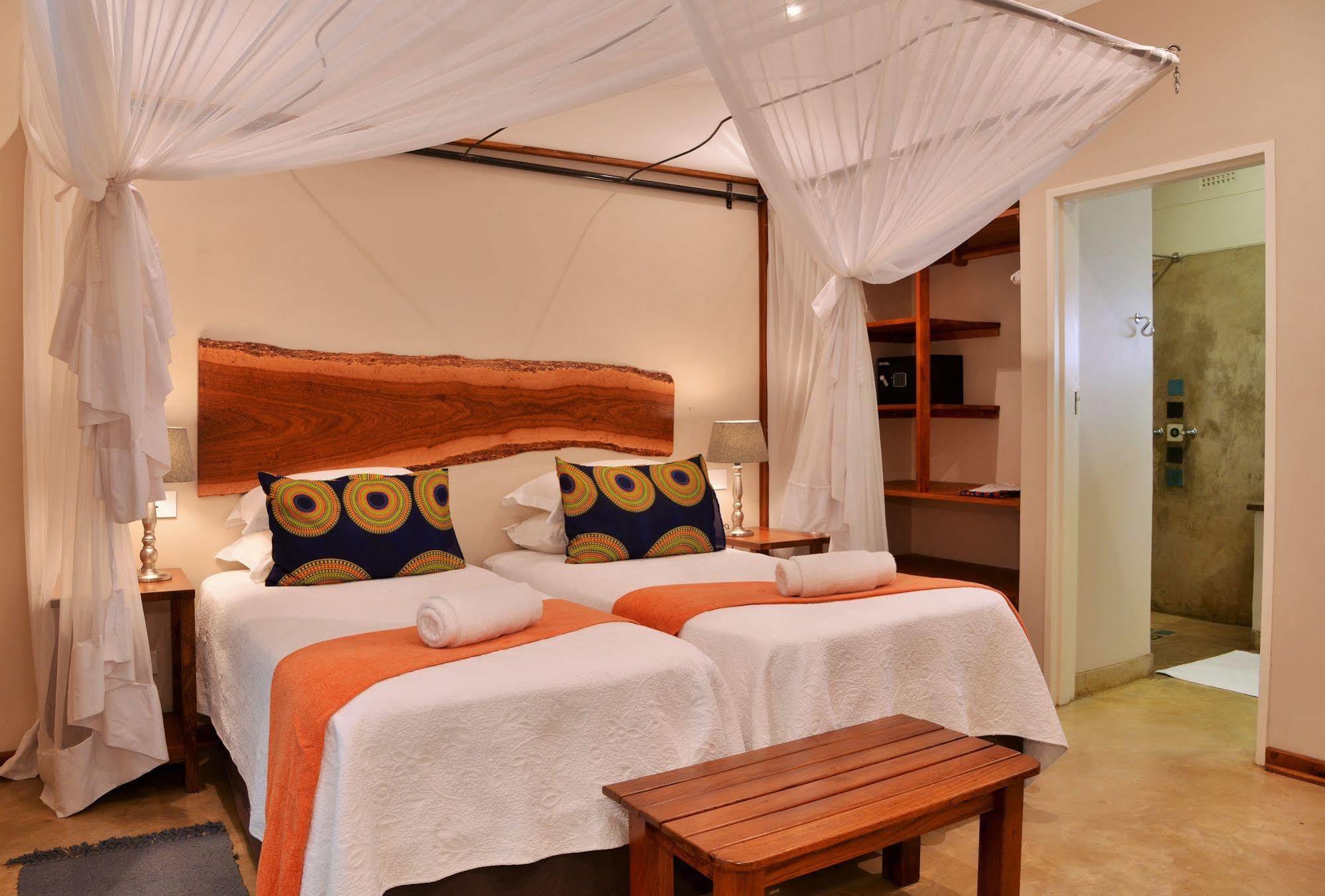 Bayete Guest Lodge Victoria Falls Eksteriør billede